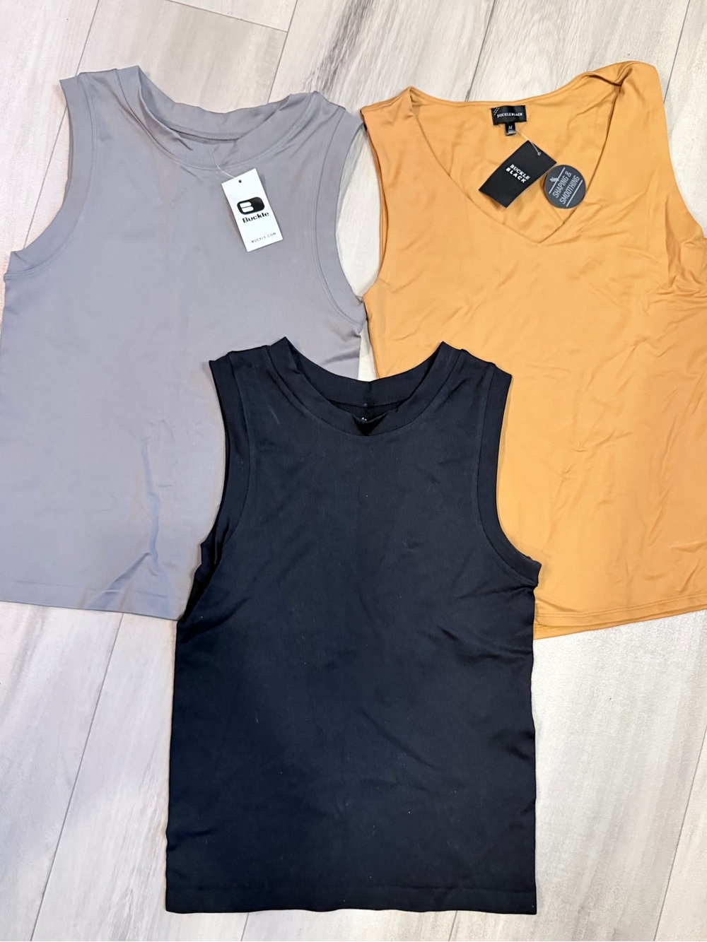 Buckle Black, Gray and Mustard Tank Top Set